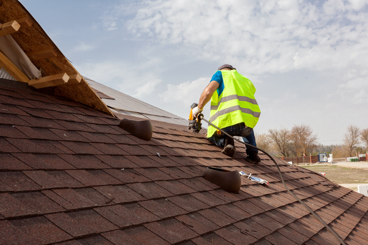 roofing contractors Louisville KY hi vis